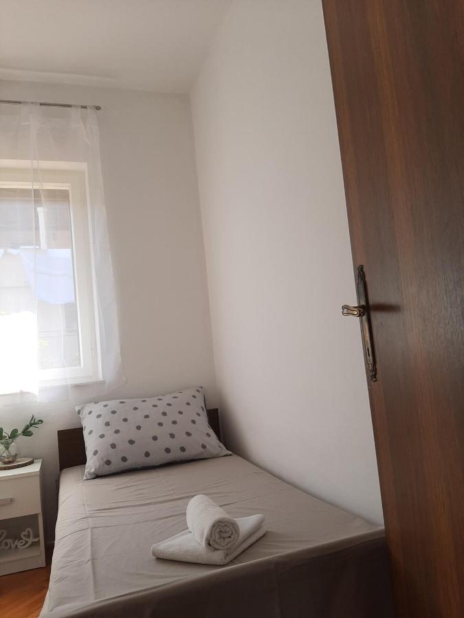 Giovanna - Spacious Lovely Apartment スペタル エクステリア 写真