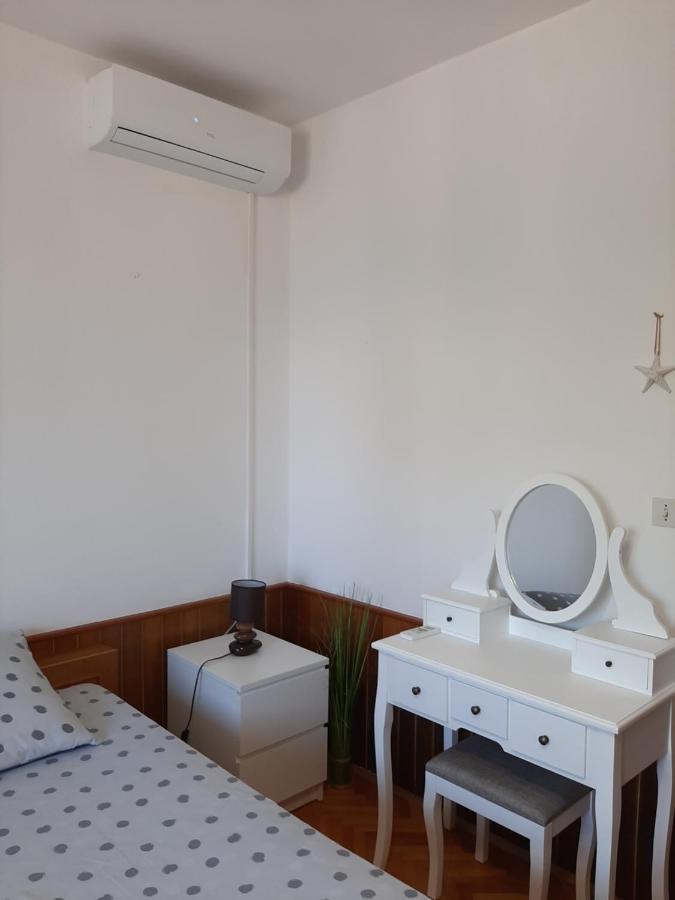 Giovanna - Spacious Lovely Apartment スペタル エクステリア 写真