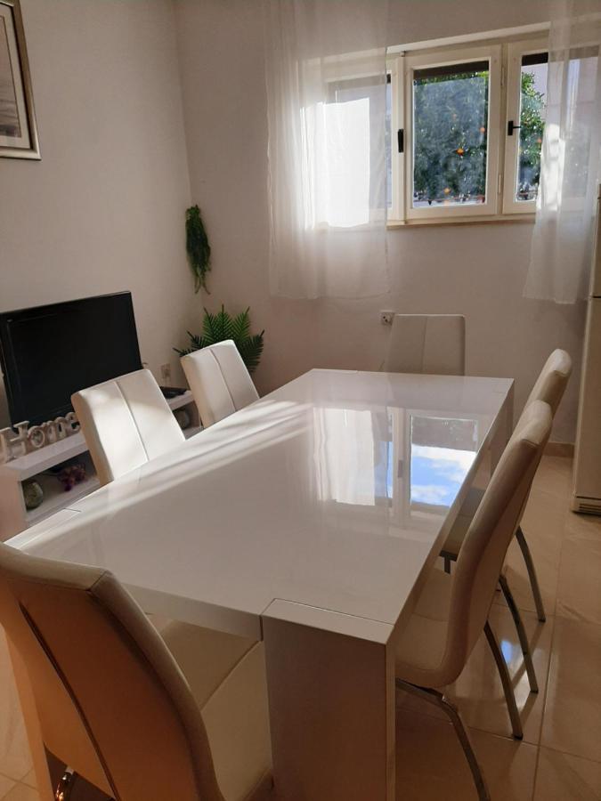 Giovanna - Spacious Lovely Apartment スペタル エクステリア 写真
