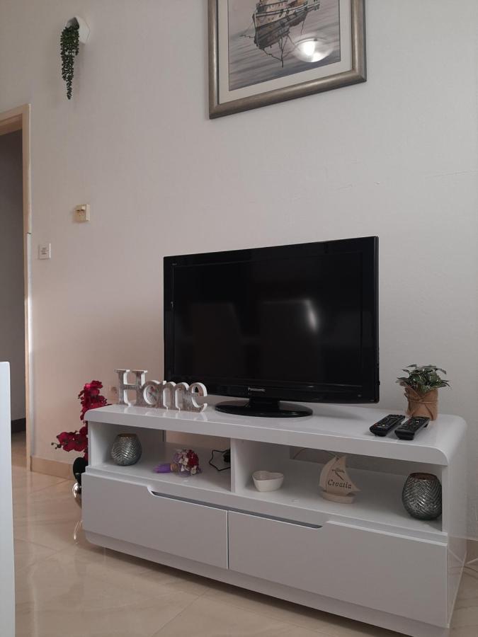Giovanna - Spacious Lovely Apartment スペタル エクステリア 写真